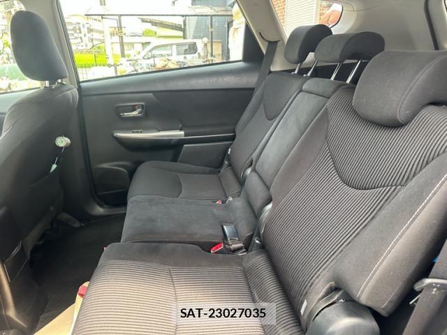Toyota PRIUS ALPHA 2015-05 8368232-6