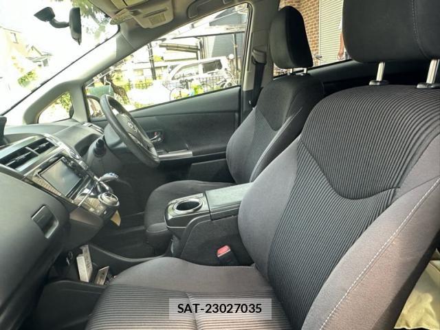 Toyota PRIUS ALPHA 2015-05 8368232-7