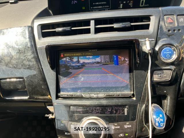 Toyota PRIUS ALPHA 2016-02 8368227-21