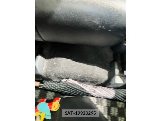 Toyota PRIUS ALPHA 2016-02 8368227-28