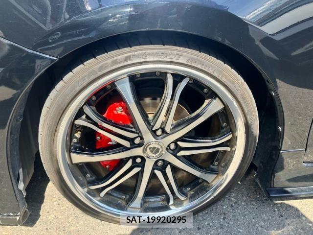 Toyota PRIUS ALPHA 2016-02 8368227-8