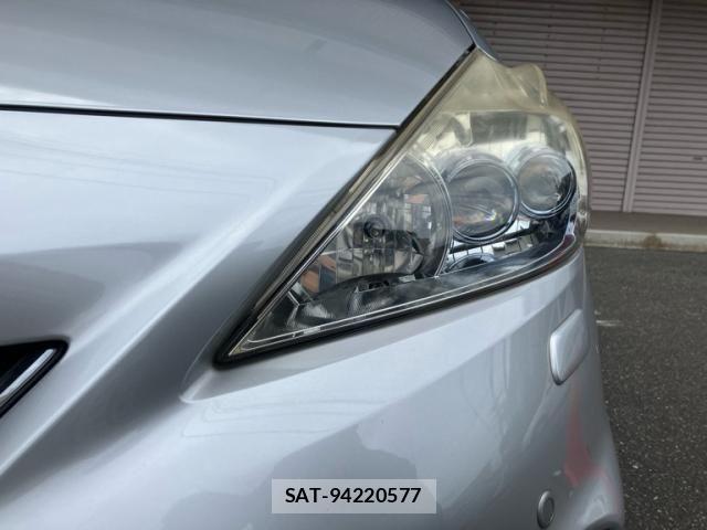 Toyota PRIUS ALPHA 2012-01 8368237-9