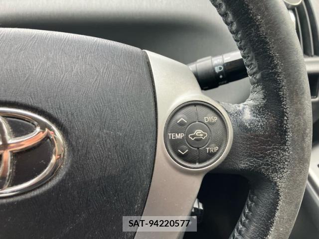 Toyota PRIUS ALPHA 2012-01 8368237-20