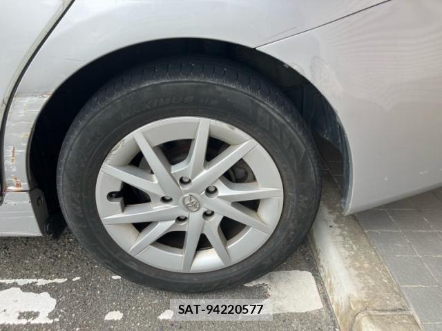 Toyota PRIUS ALPHA 2012-01 8368237-5