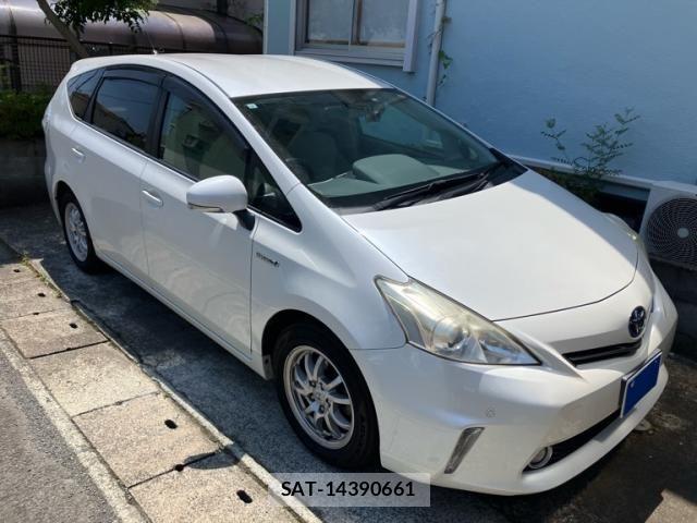 Toyota PRIUS ALPHA 2011-10 8372082-0