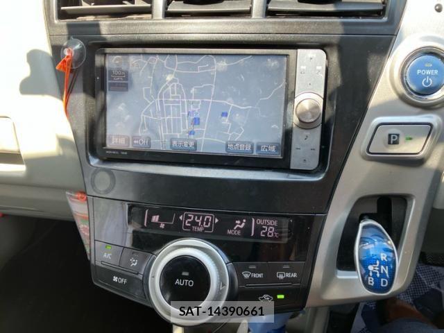 Toyota PRIUS ALPHA 2011-10 8372082-19