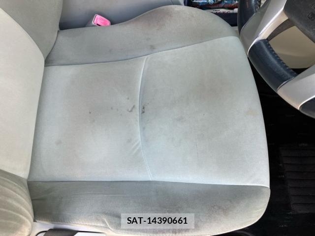 Toyota PRIUS ALPHA 2011-10 8372082-22