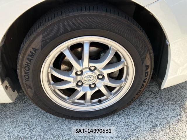 Toyota PRIUS ALPHA 2011-10 8372082-4