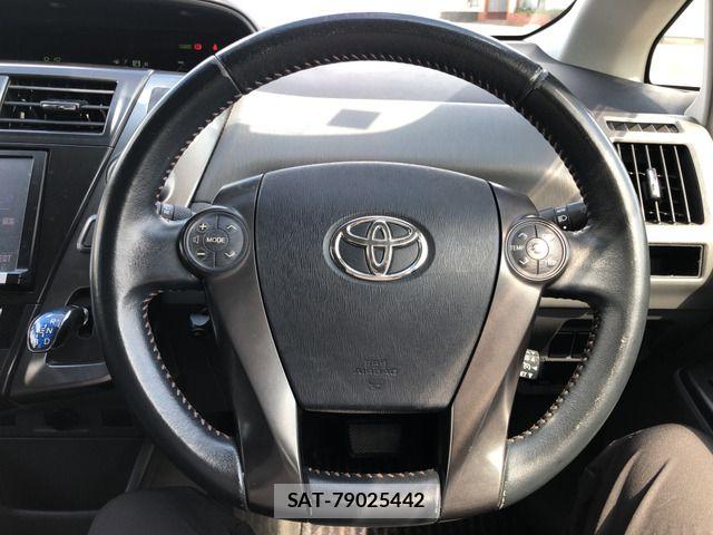 Toyota PRIUS ALPHA 2014-12 8372079-9