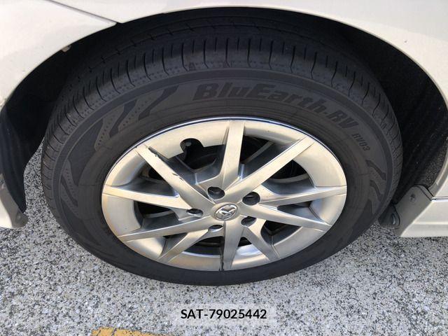 Toyota PRIUS ALPHA 2014-12 8372079-13