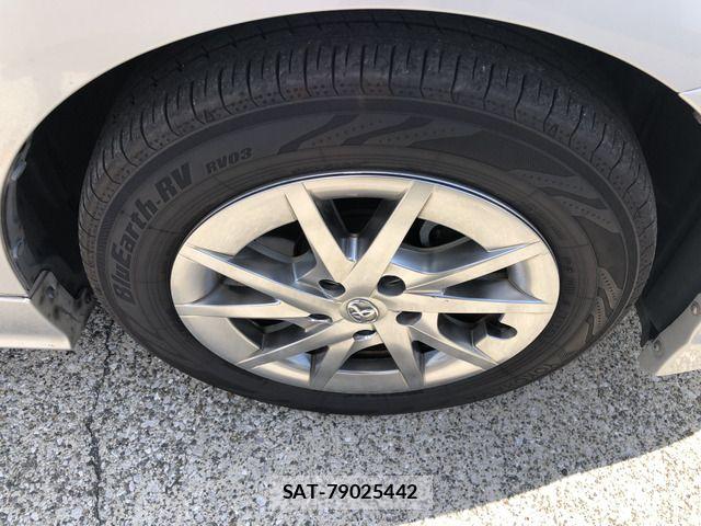 Toyota PRIUS ALPHA 2014-12 8372079-15
