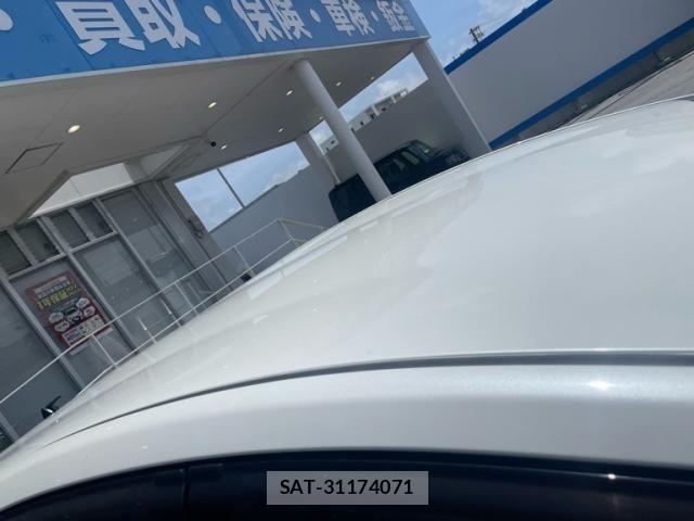 Toyota PRIUS ALPHA 2012-11 8372083-4