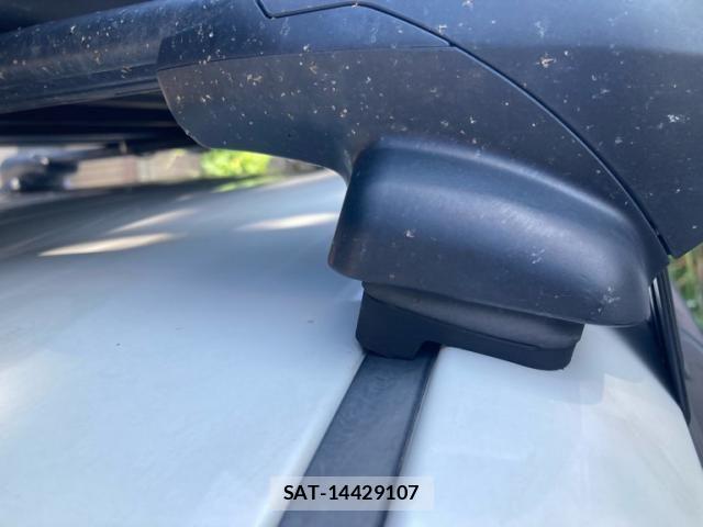 Toyota PRIUS ALPHA 2012-11 8372084-9