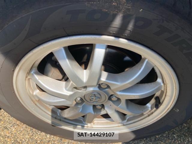 Toyota PRIUS ALPHA 2012-11 8372084-7