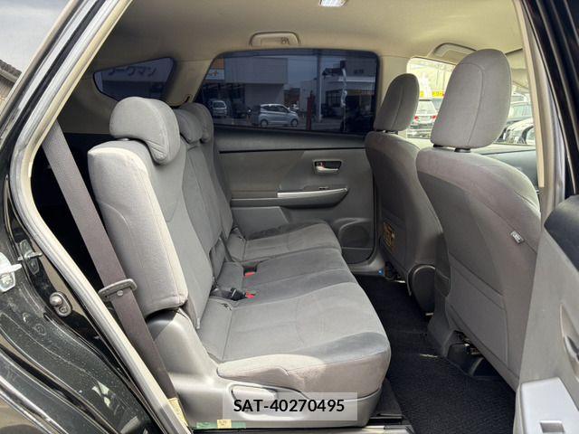 Toyota PRIUS ALPHA 2013-03 8372081-14