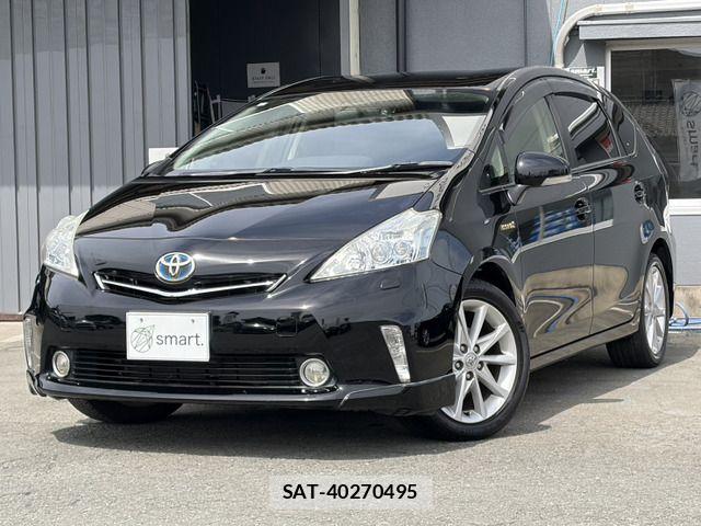 Toyota PRIUS ALPHA 2013-03 8372081-2