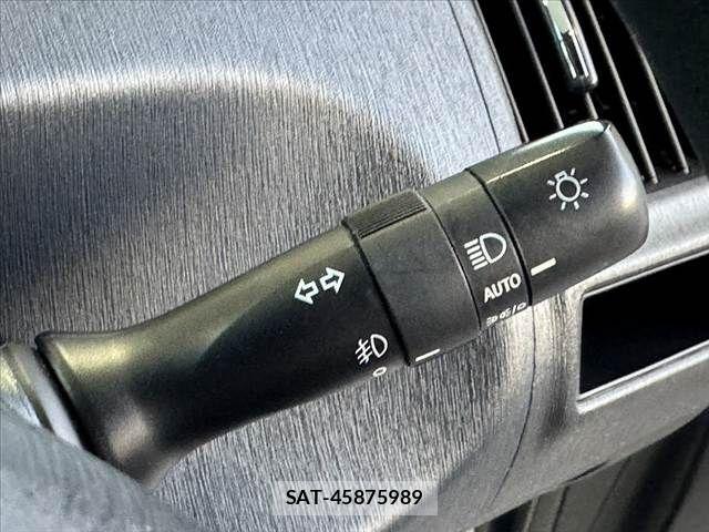 Toyota PRIUS ALPHA 2020-09 8372078-21