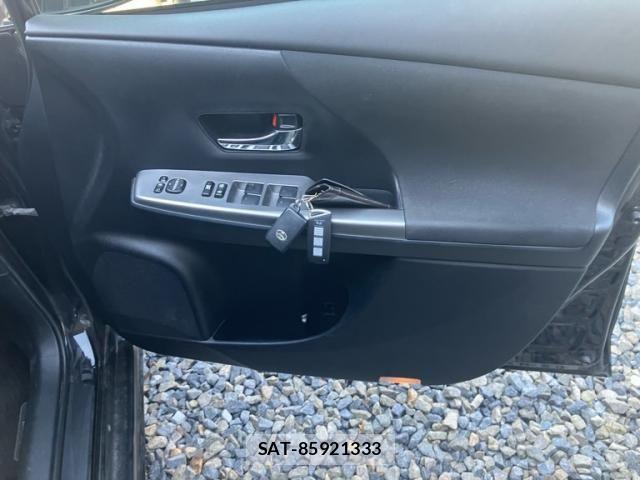 Toyota PRIUS ALPHA 2015-09 8372077-13