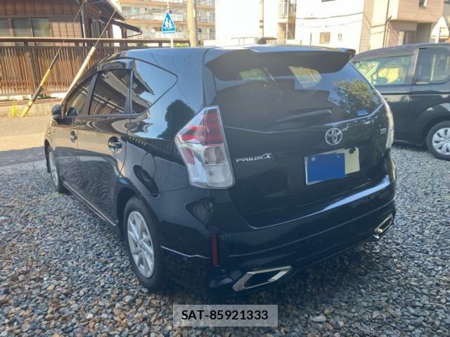 Toyota PRIUS ALPHA 2015-09 8372077-3