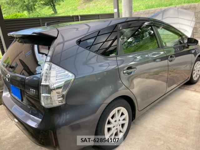 Toyota PRIUS ALPHA 2012-07 8372087-1