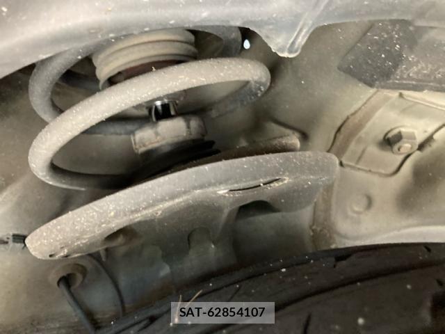 Toyota PRIUS ALPHA 2012-07 8372087-8