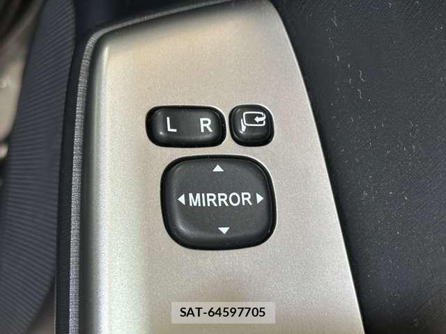 Toyota PRIUS ALPHA 2015-11 8414528-16