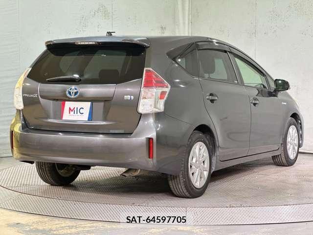 Toyota PRIUS ALPHA 2015-11 8414528-4
