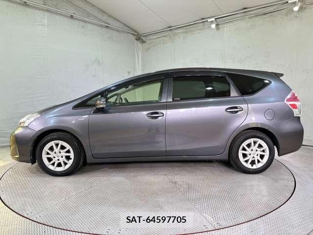 Toyota PRIUS ALPHA 2015-11 8414528-7