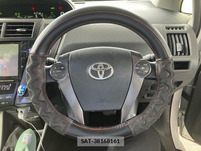 Toyota PRIUS ALPHA 2014-05 8414539-17