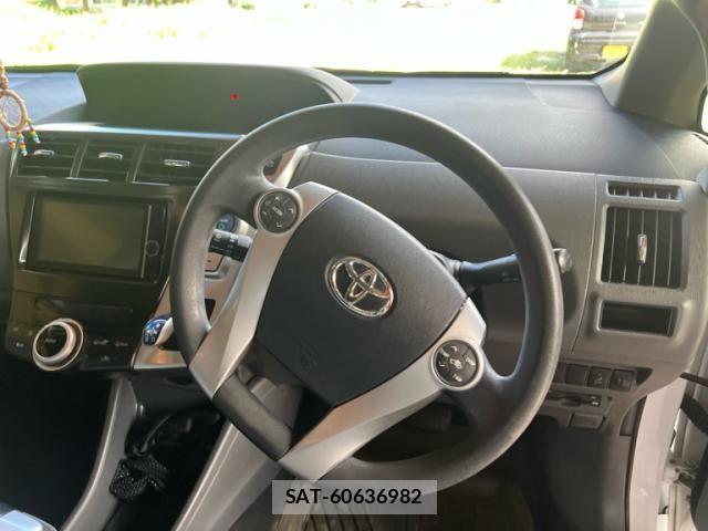 Toyota PRIUS ALPHA 2012-09 8414549-14