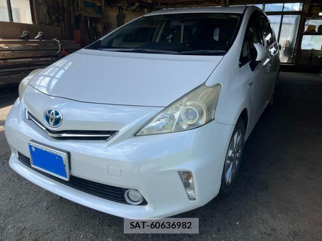 Toyota PRIUS ALPHA 2012-09 8414549-1