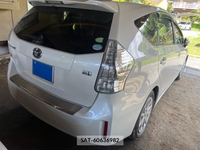 Toyota PRIUS ALPHA 2012-09 8414549-6