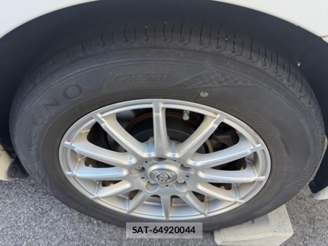 Toyota PRIUS ALPHA 2012-02 8414536-3