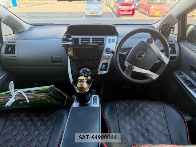 Toyota PRIUS ALPHA 2012-02 8414536-4
