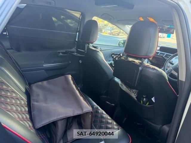 Toyota PRIUS ALPHA 2012-02 8414536-6