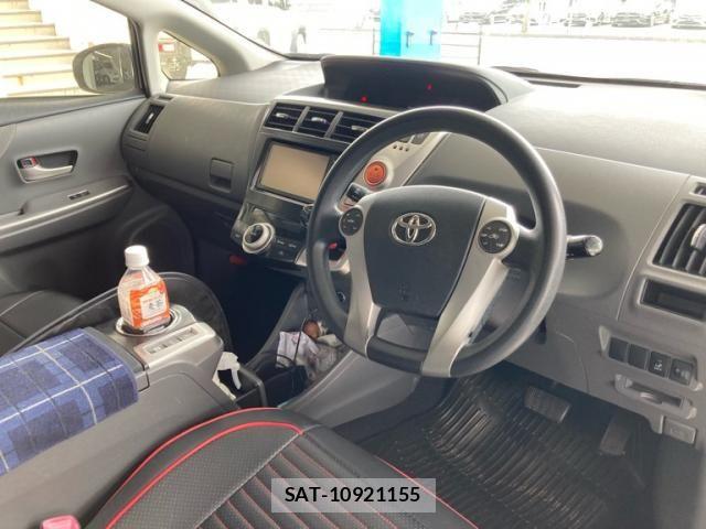 Toyota PRIUS ALPHA 2012-03 8414538-11