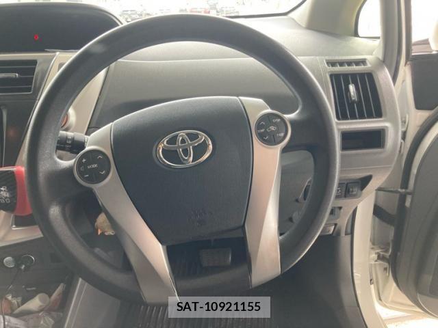 Toyota PRIUS ALPHA 2012-03 8414538-12