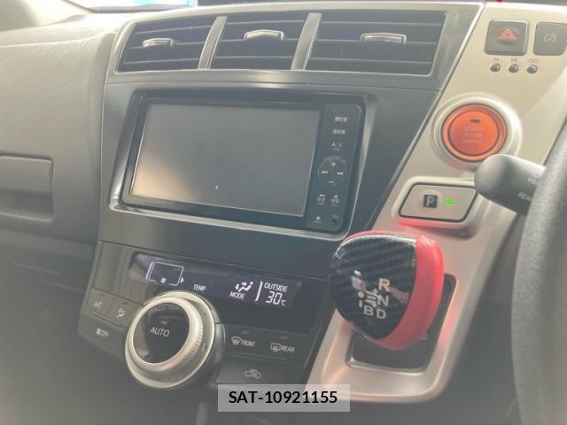 Toyota PRIUS ALPHA 2012-03 8414538-16