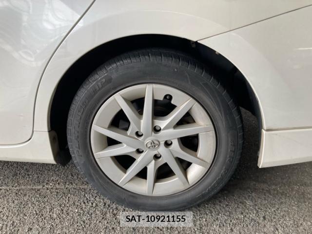 Toyota PRIUS ALPHA 2012-03 8414538-6