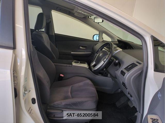 Toyota PRIUS ALPHA 2012-09 8414529-26