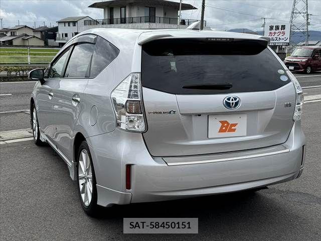 Toyota PRIUS ALPHA 2012-01 8414532-14