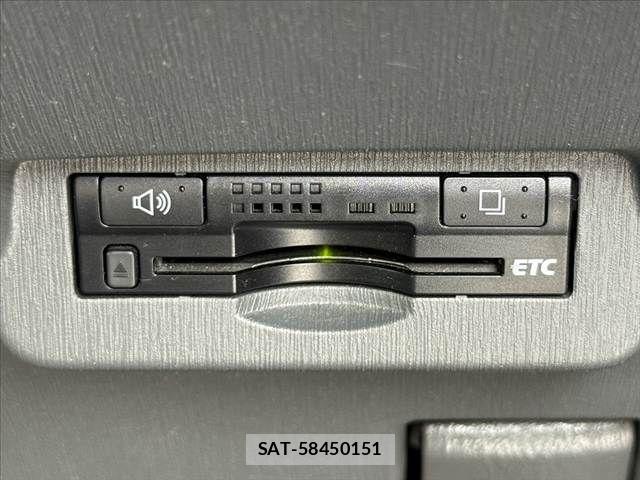 Toyota PRIUS ALPHA 2012-01 8414532-4