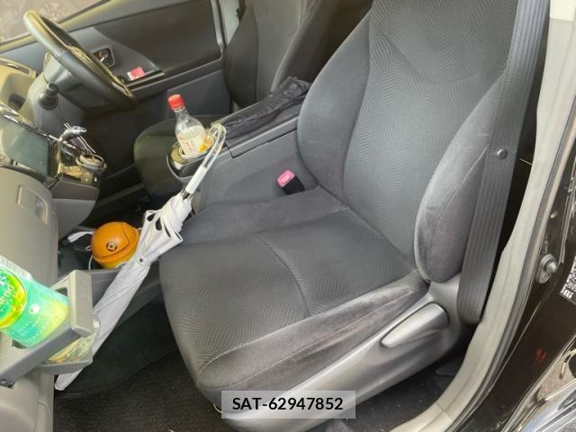 Toyota PRIUS ALPHA 2014-01 8414541-10