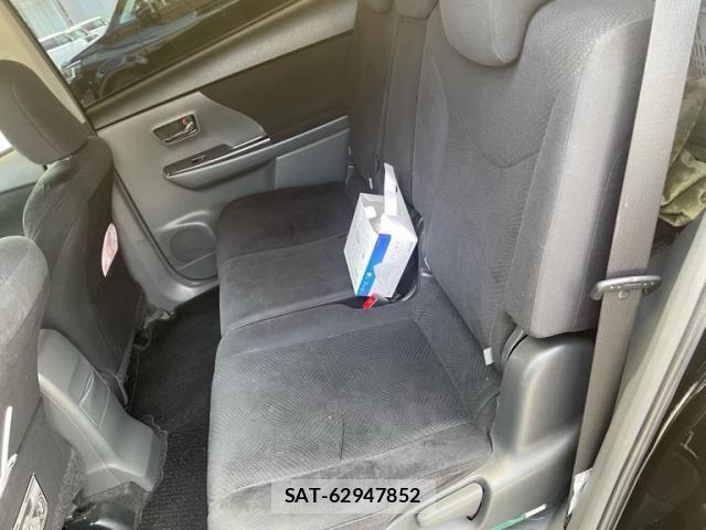 Toyota PRIUS ALPHA 2014-01 8414541-11