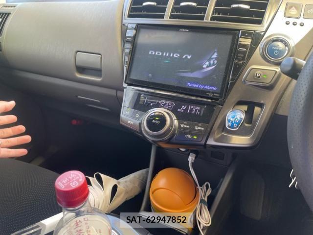 Toyota PRIUS ALPHA 2014-01 8414541-18