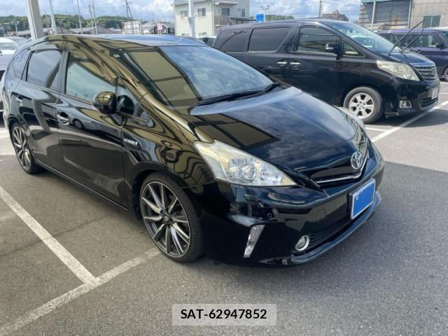 Toyota PRIUS ALPHA 2014-01 8414541-1
