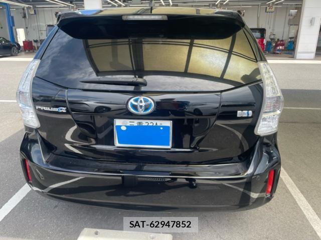 Toyota PRIUS ALPHA 2014-01 8414541-2