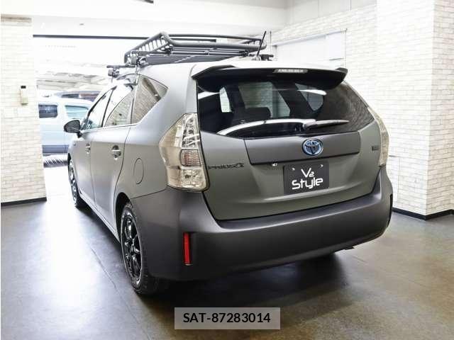 Toyota PRIUS ALPHA 2013-03 8414527-13