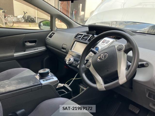 Toyota PRIUS ALPHA 2012-08 8414553-15