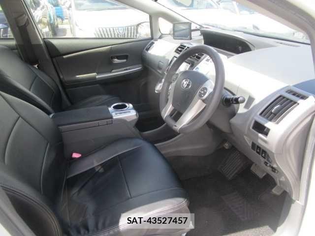 Toyota PRIUS ALPHA 2013-09 8414530-11